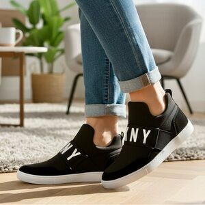 DKNY Black Logo Strap High-Top Sneakers Women’s 6.5